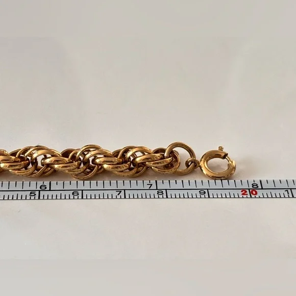 Vintage Avon Gold Tone Bracelet - Picture 5 of 6